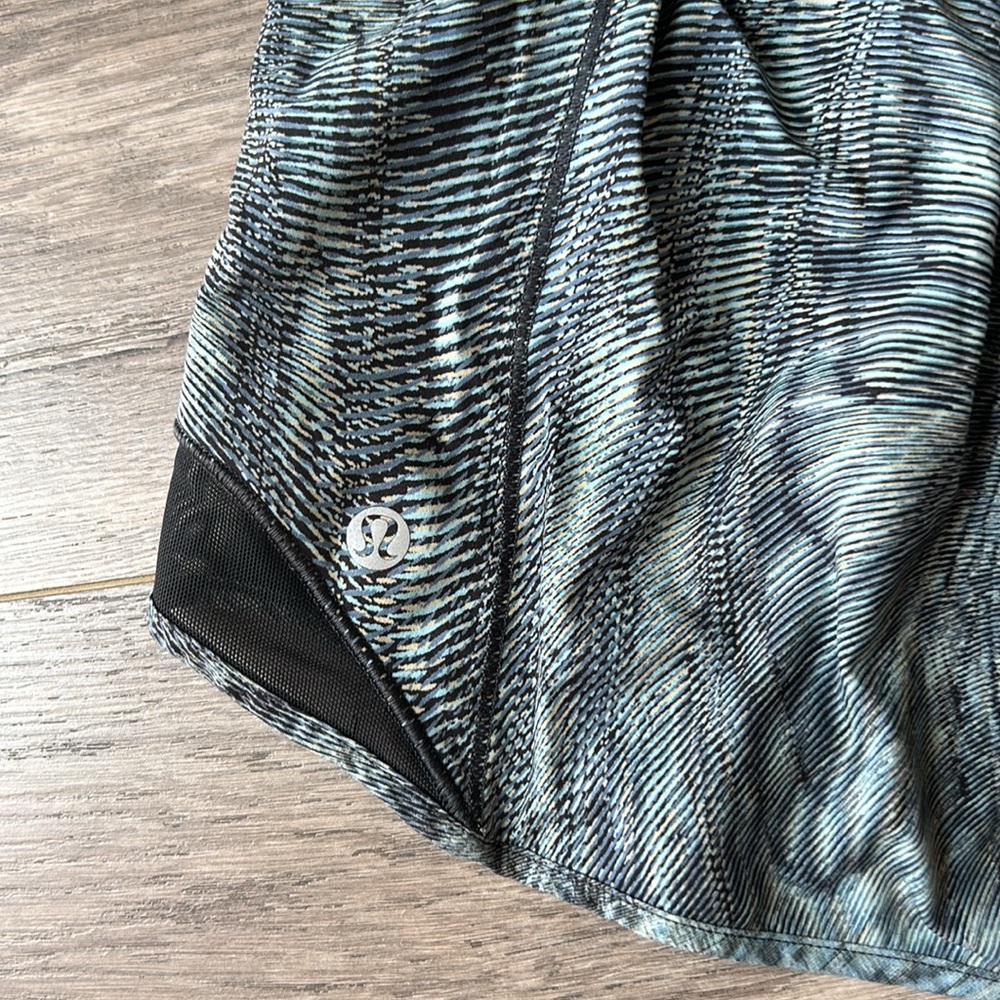 Patterned Shorts - image 3
